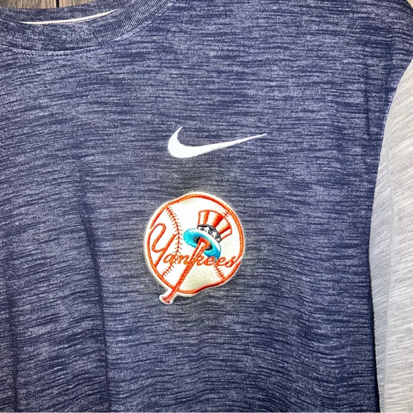 Nike New York Yankees Dri-Fit Shirt - Picture 2 of 5